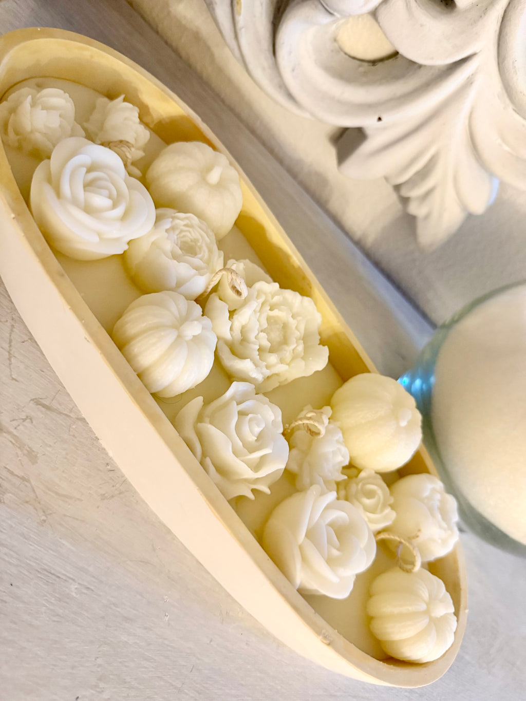 Plaster Romance 20 ounce candle